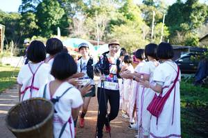 BIB: 305, 2224
                            <button type="button" onclick="openModal(19024071)" class="btn btn-primary btn-sm float-right btn-popup" data-toggle="modal" data-target=".modal-high-quality">
                        <i class="fas fa-shopping-cart"></i> Add to Cart
                    </button>
                                            <button type="button" onclick="isThisMe(19024071, true)" class="btn btn-success btn-sm float-right btn-popup btn-isme hidden" data-toggle="tooltip" data-placement="bottom" title="นี่คือรูปของคุณใช่ไหม คลิกที่นี่เพื่อเอาเข้าอัลบั้ม">
                        <i class="fas fa-plus"></i> Add to album
                    </button>
                    <button type="button" onclick="isThisMe(19024071, false)" class="btn btn-warning btn-sm float-right btn-popup btn-isnotme hidden">
                        <i class="fas fa-ban"></i> Remove from album
                    </button>